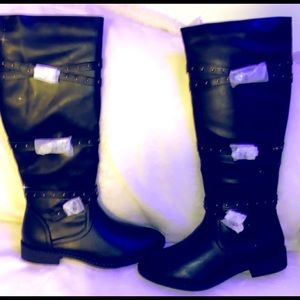 Women’s knee high boots